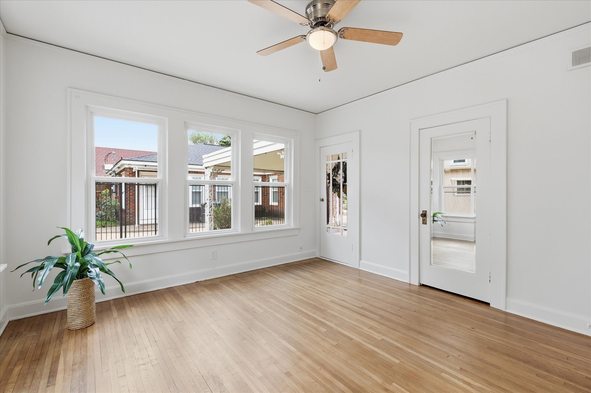 2701 Waits Avenue Fort Worth TX 76109