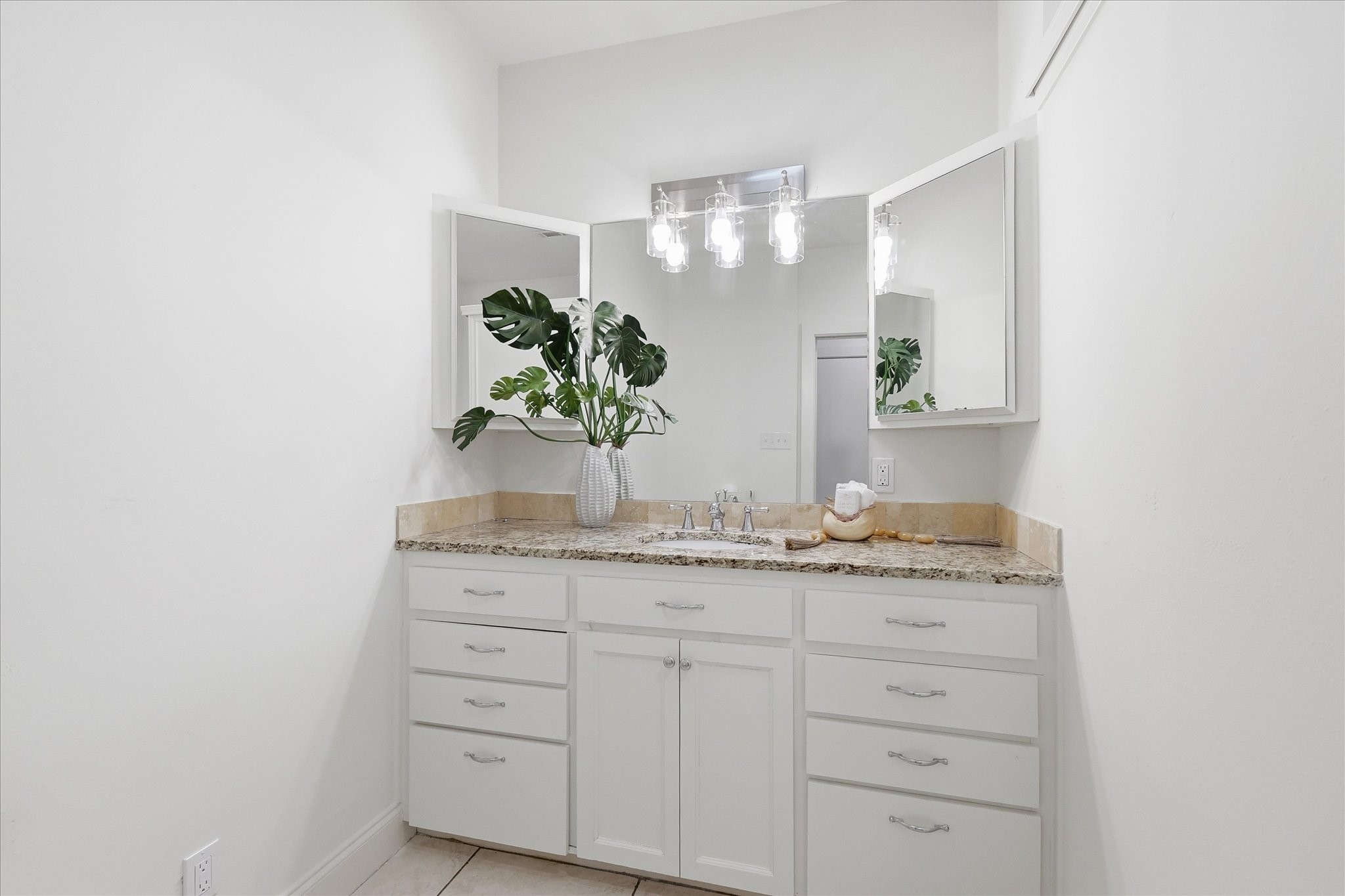 2701 Waits Avenue Fort Worth TX 76109