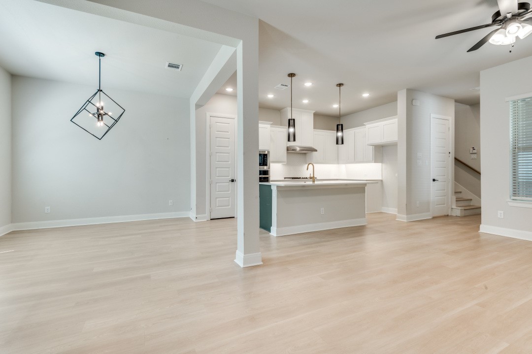 704 Yellow Warbler Way Arlington TX 76005
