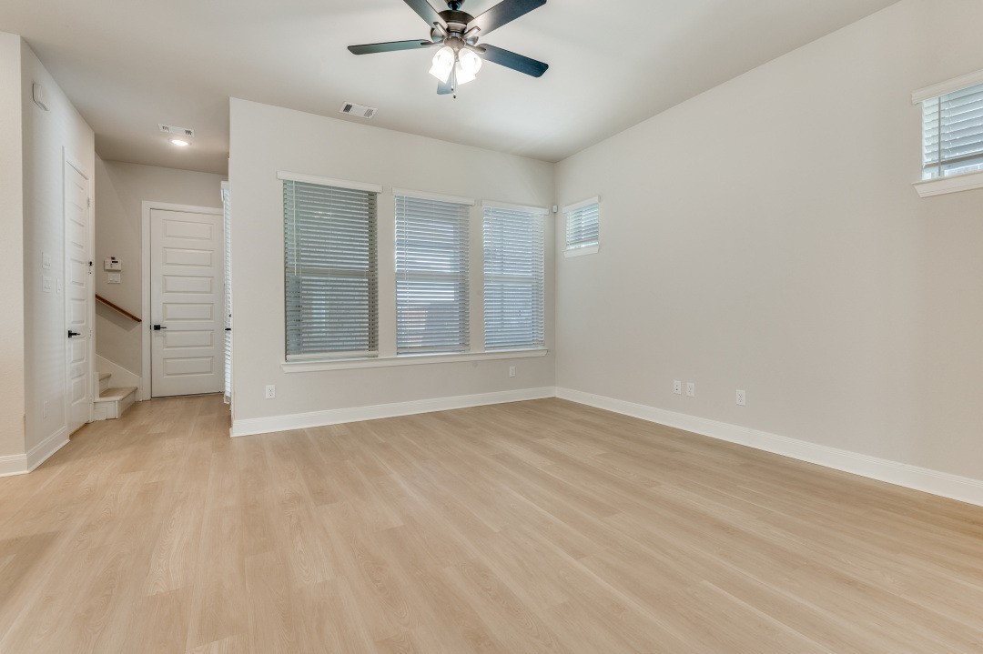 704 Yellow Warbler Way Arlington TX 76005