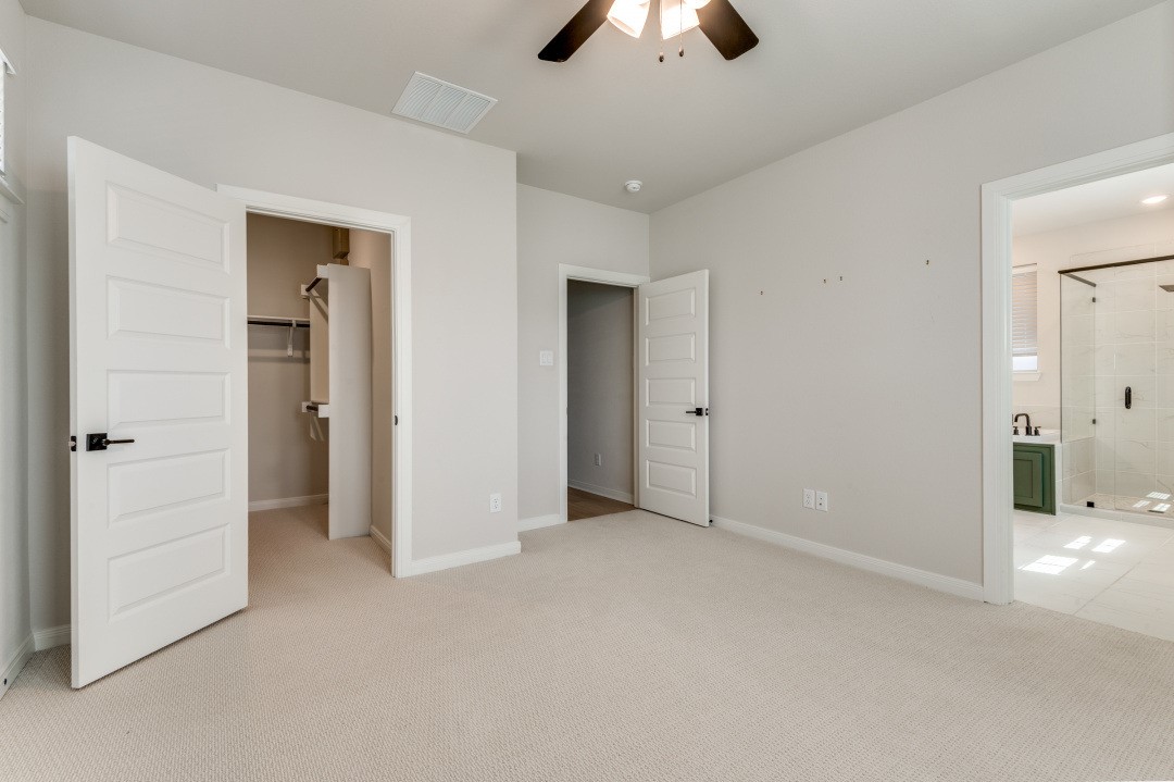 704 Yellow Warbler Way Arlington TX 76005