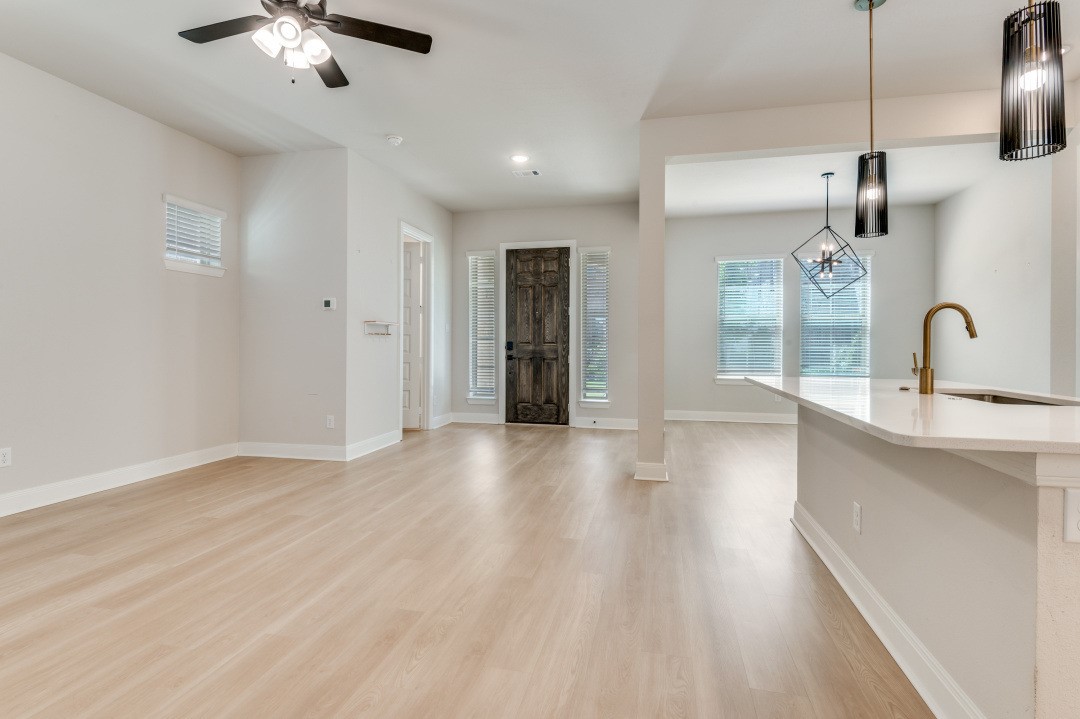 704 Yellow Warbler Way Arlington TX 76005