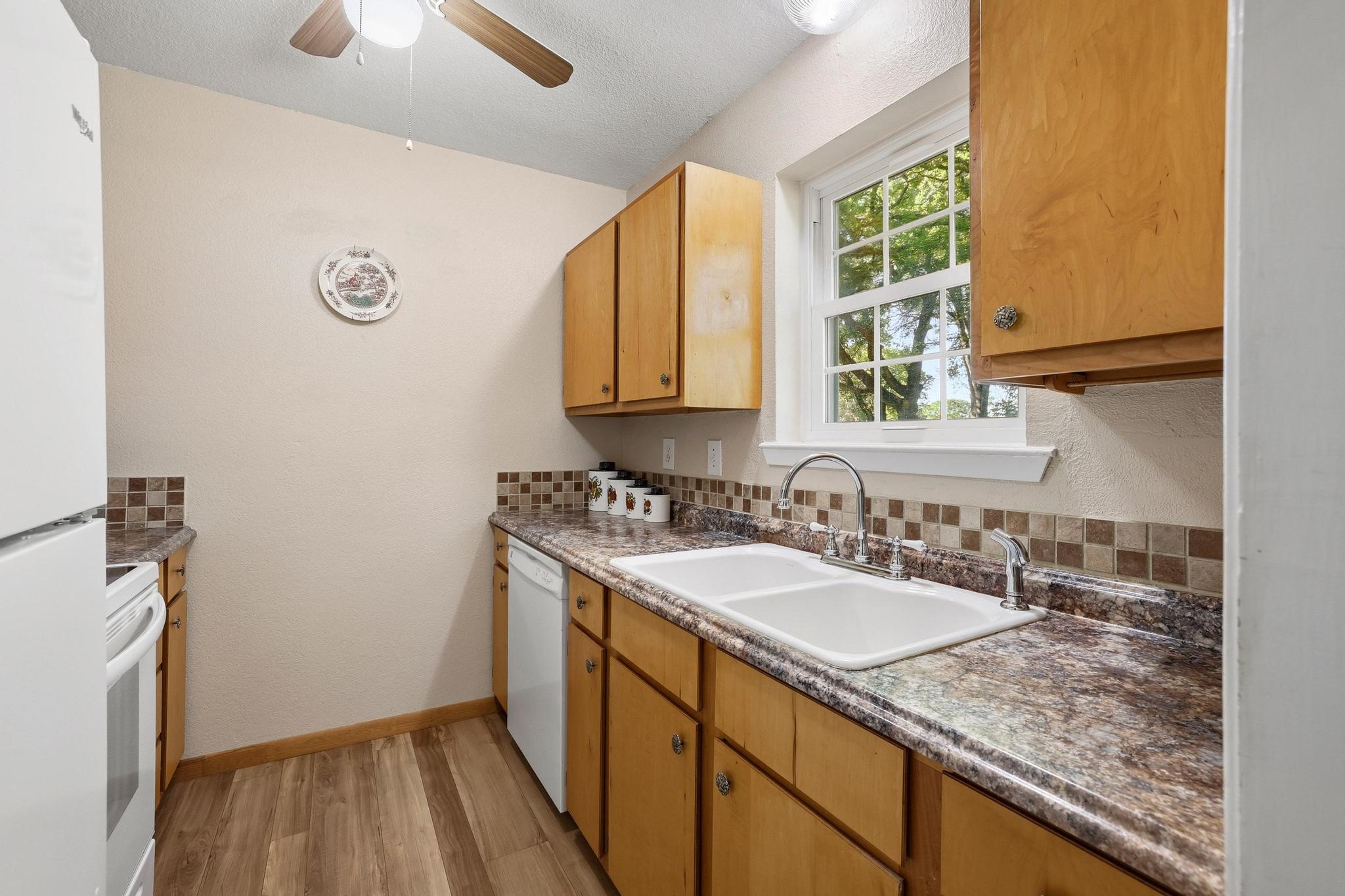 2415 N Shore Drive Bonham TX 75418