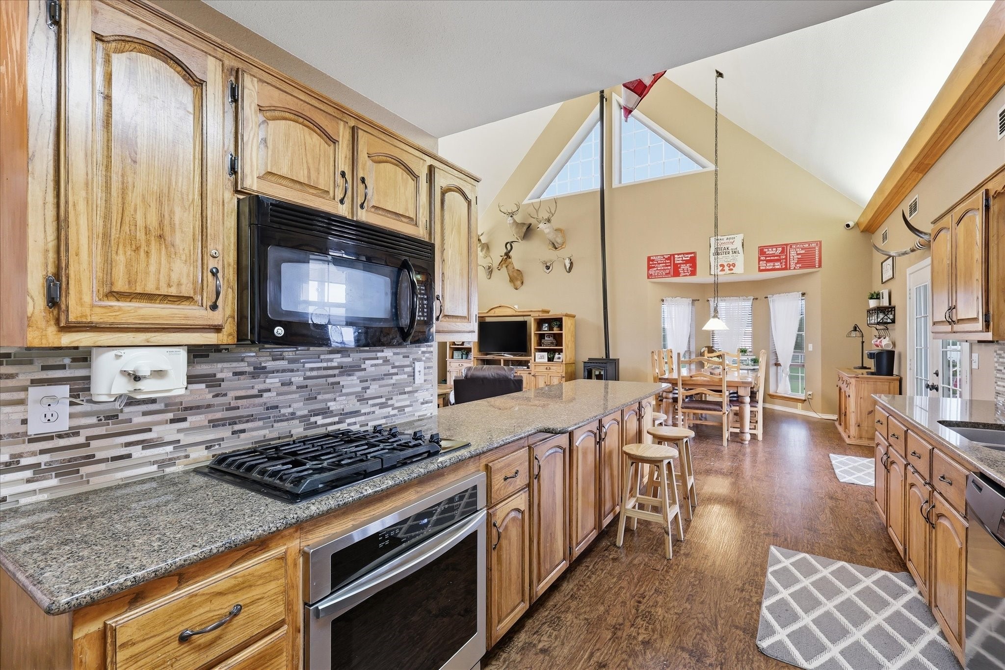 421 County Road 3342 Paradise TX 76073