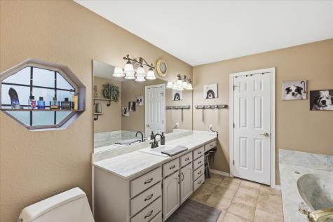 421 County Road 3342 Paradise TX 76073