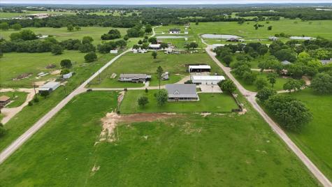 421 County Road 3342 Paradise TX 76073