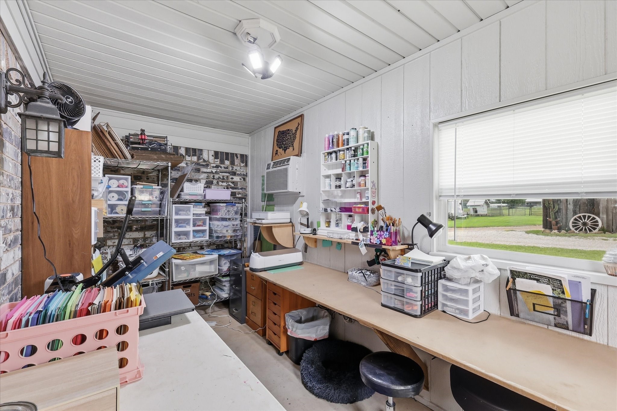 421 County Road 3342 Paradise TX 76073
