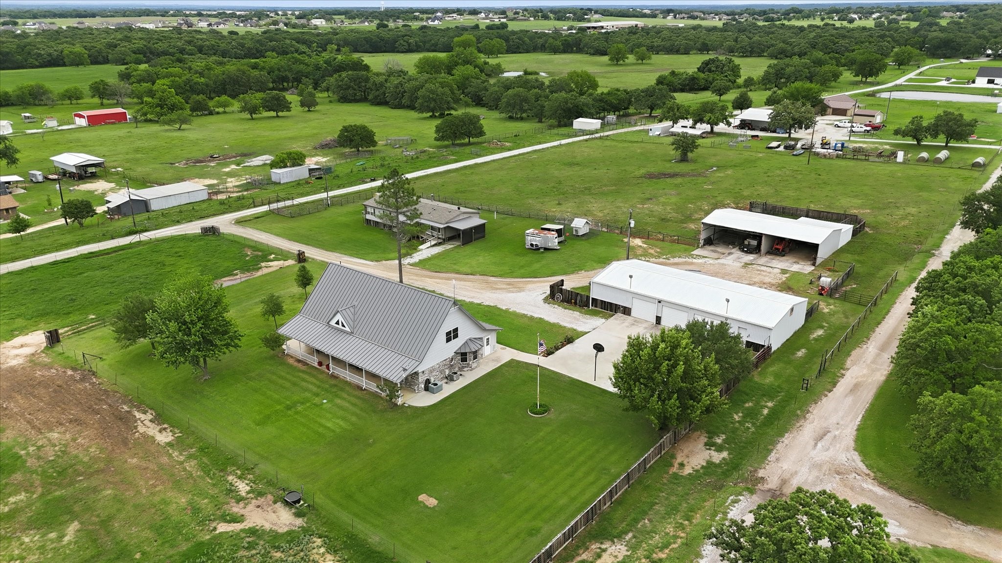 421 County Road 3342 Paradise TX 76073