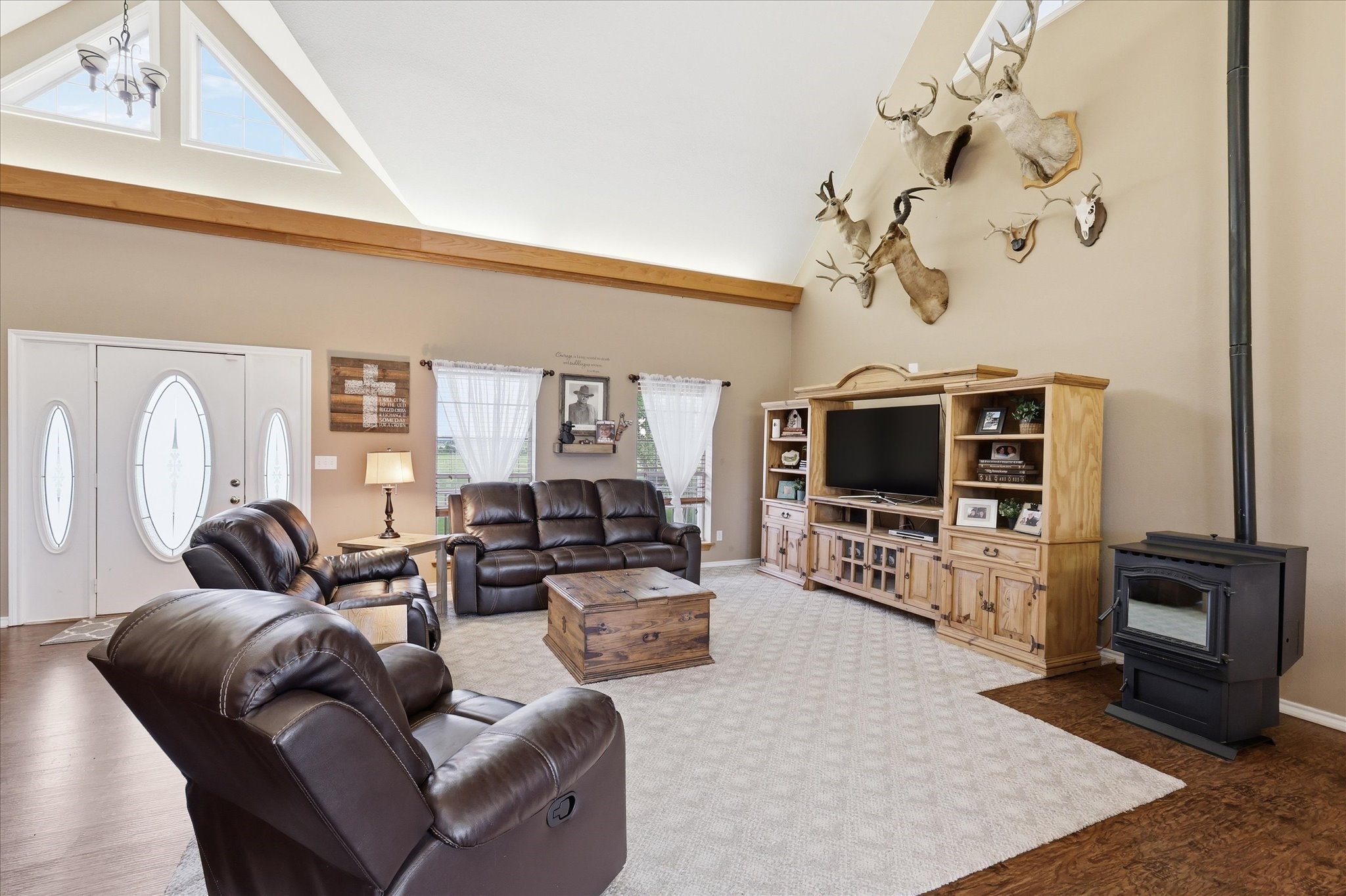 421 County Road 3342 Paradise TX 76073