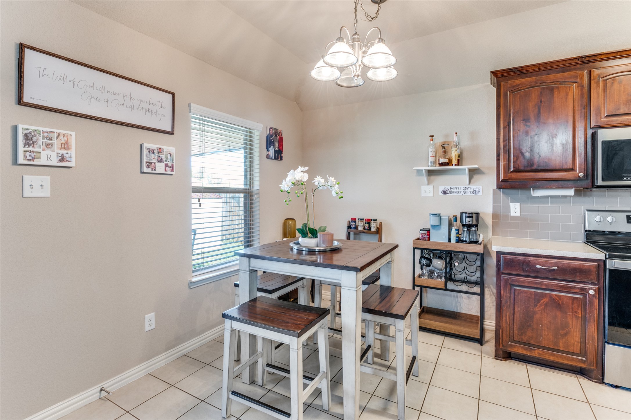 203 Commonwealth Circle Waxahachie TX 75165