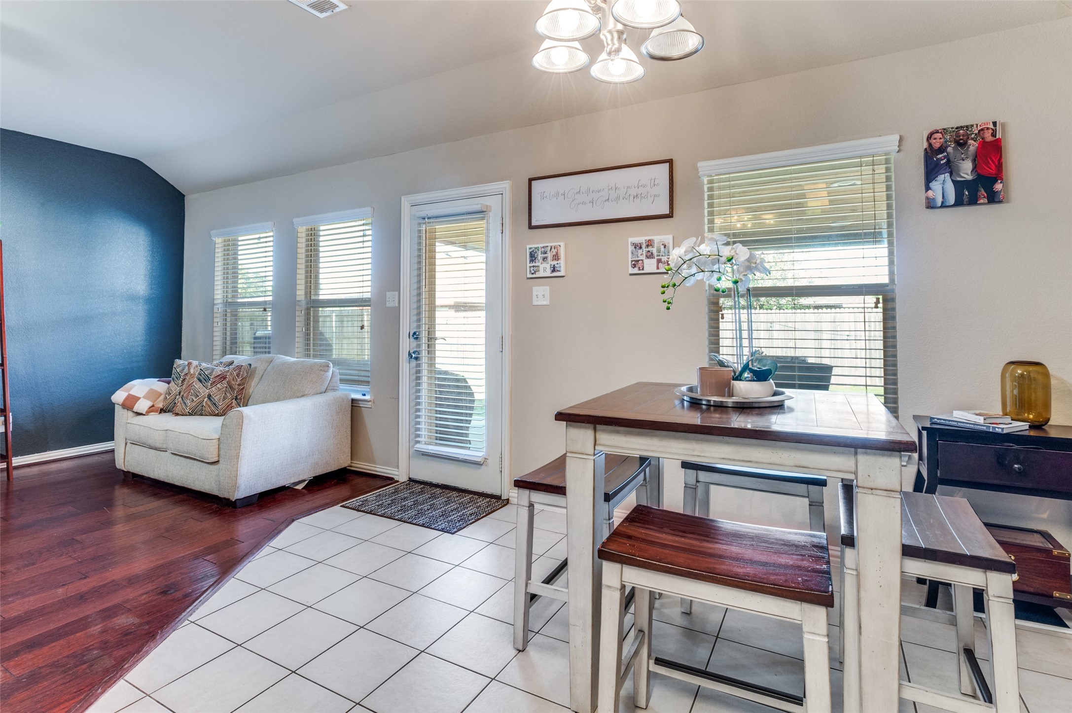 203 Commonwealth Circle Waxahachie TX 75165