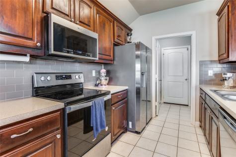 203 Commonwealth Circle Waxahachie TX 75165