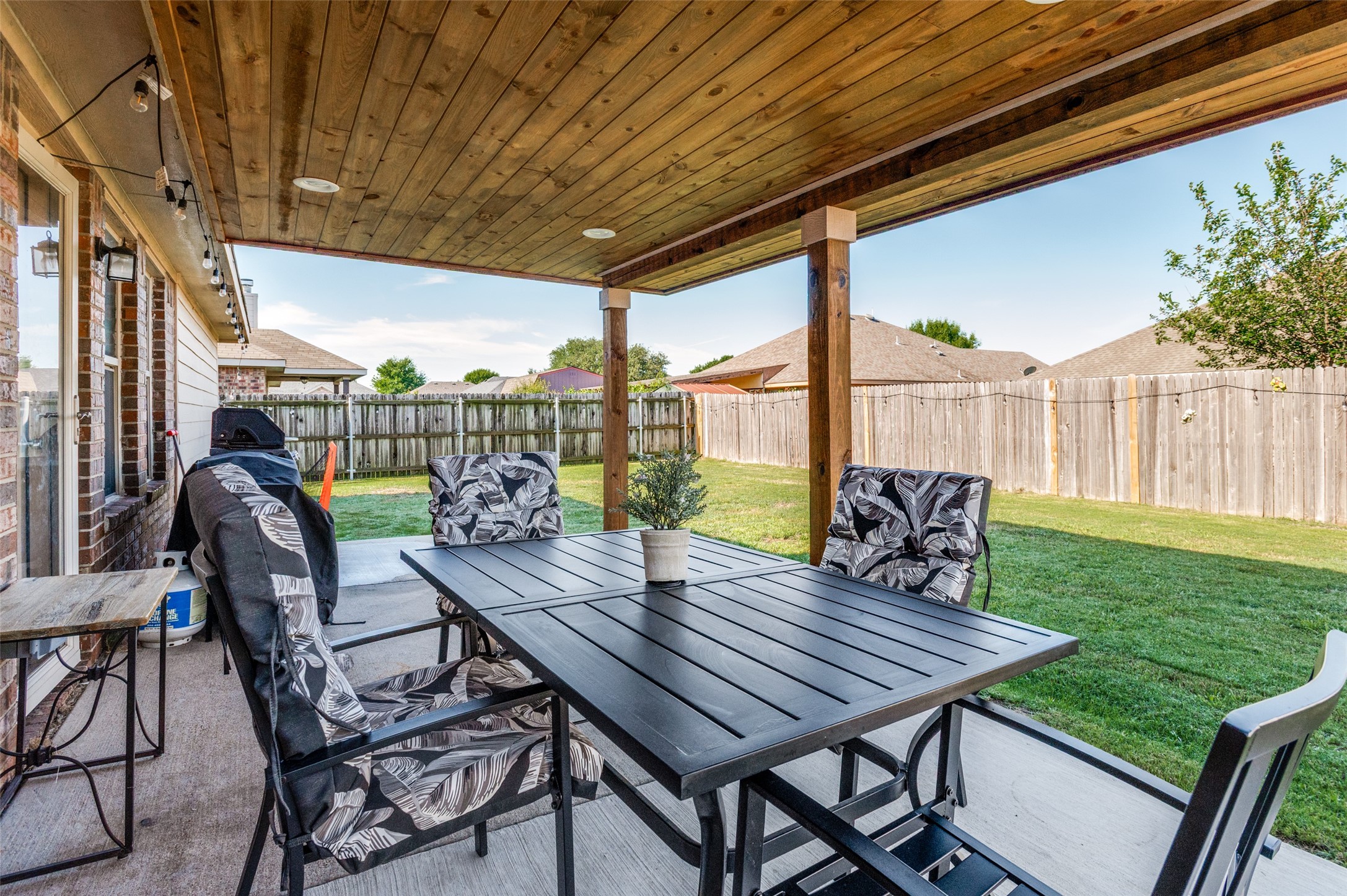 203 Commonwealth Circle Waxahachie TX 75165