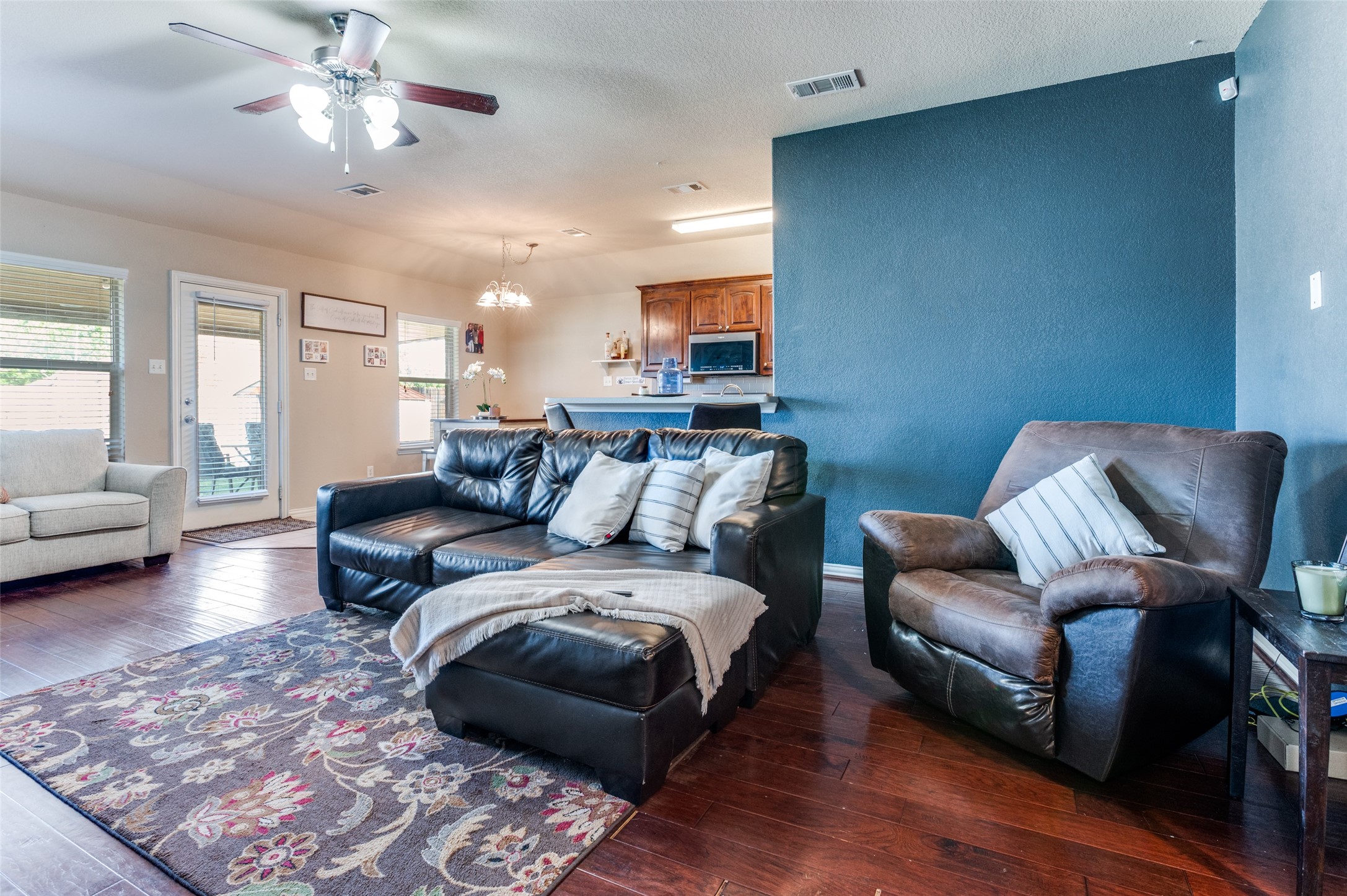 203 Commonwealth Circle Waxahachie TX 75165