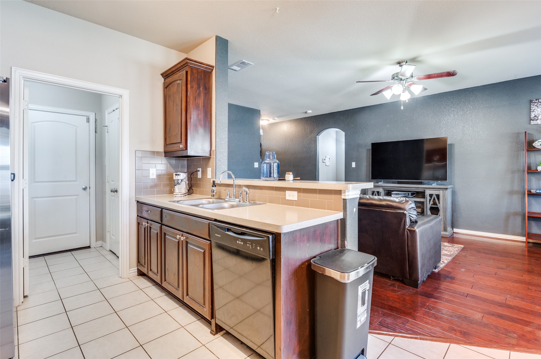 203 Commonwealth Circle Waxahachie TX 75165