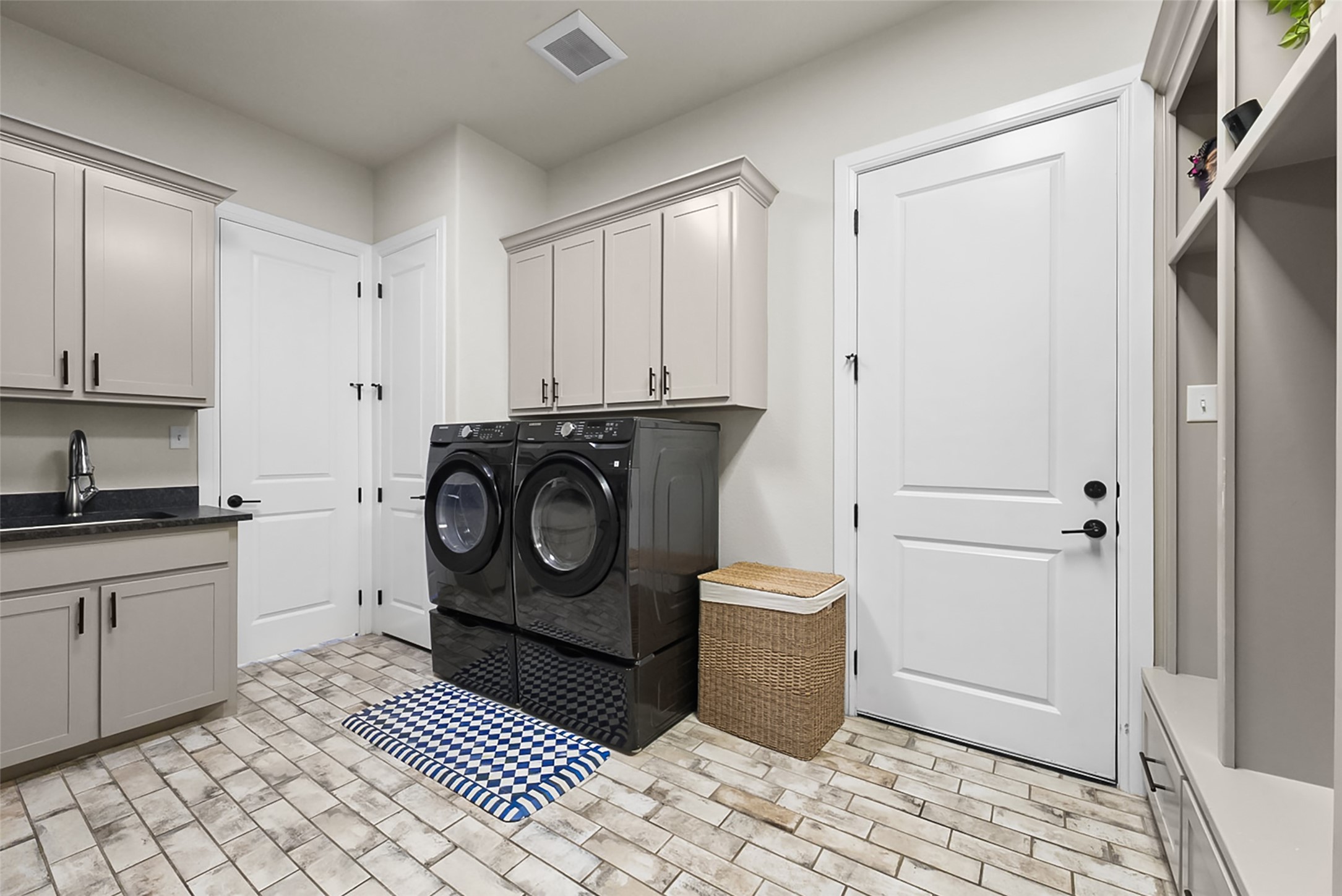 863 Alto Bonito Court Godley TX 76044