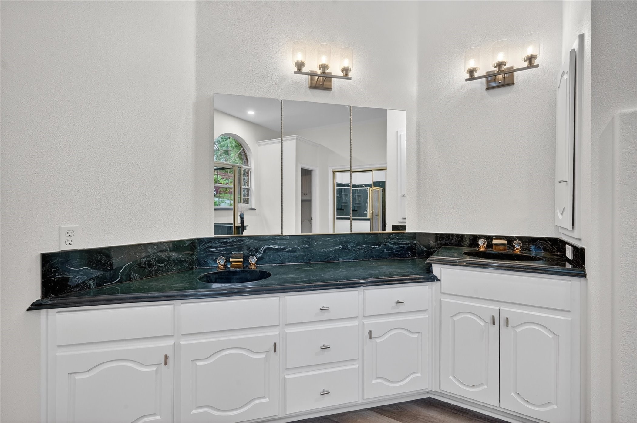 1505 Wyndmere Drive Desoto TX 75115