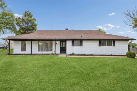 1702 Northcrest Drive Arlington TX 76012