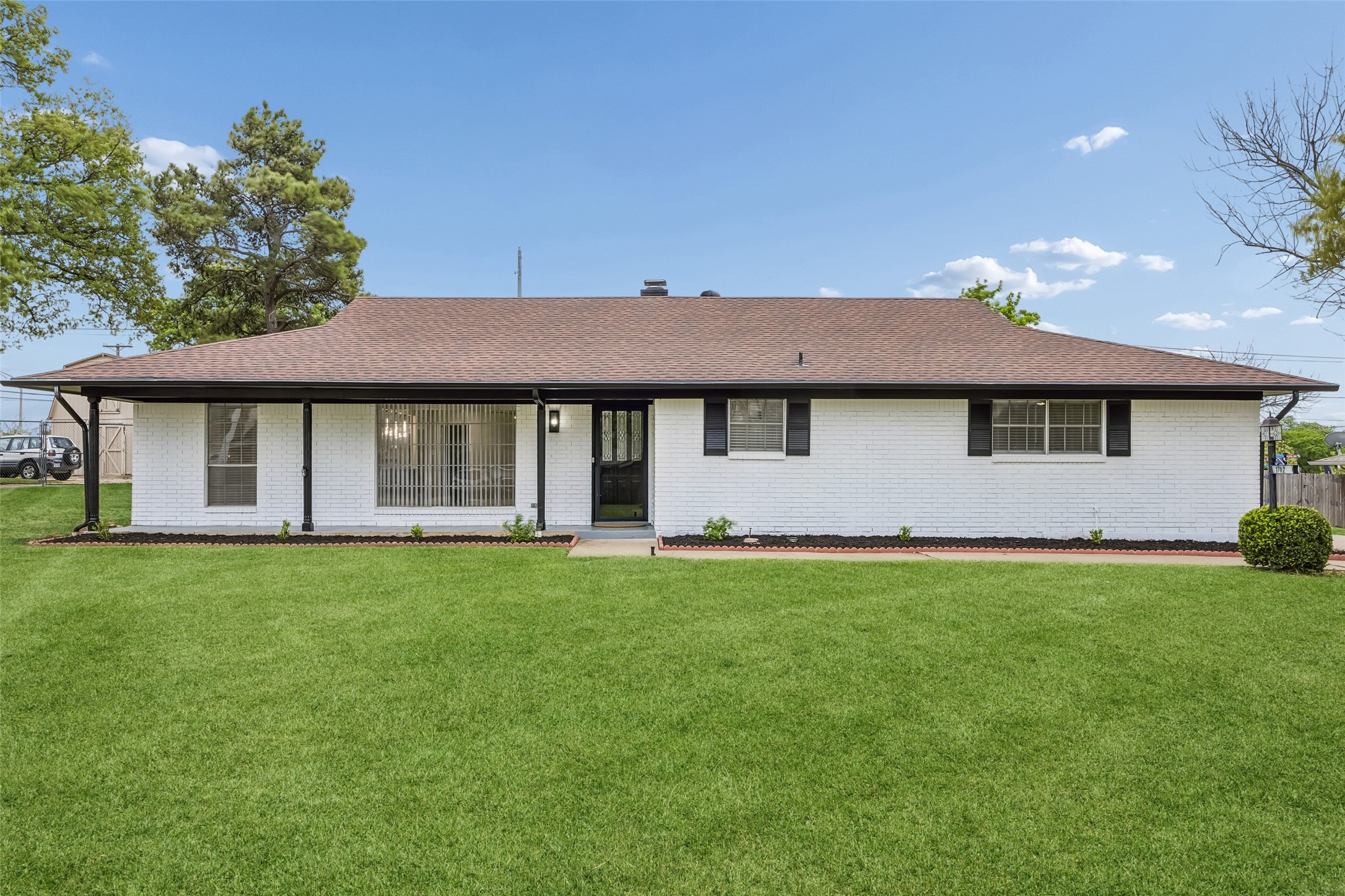 1702 Northcrest Drive Arlington TX 76012