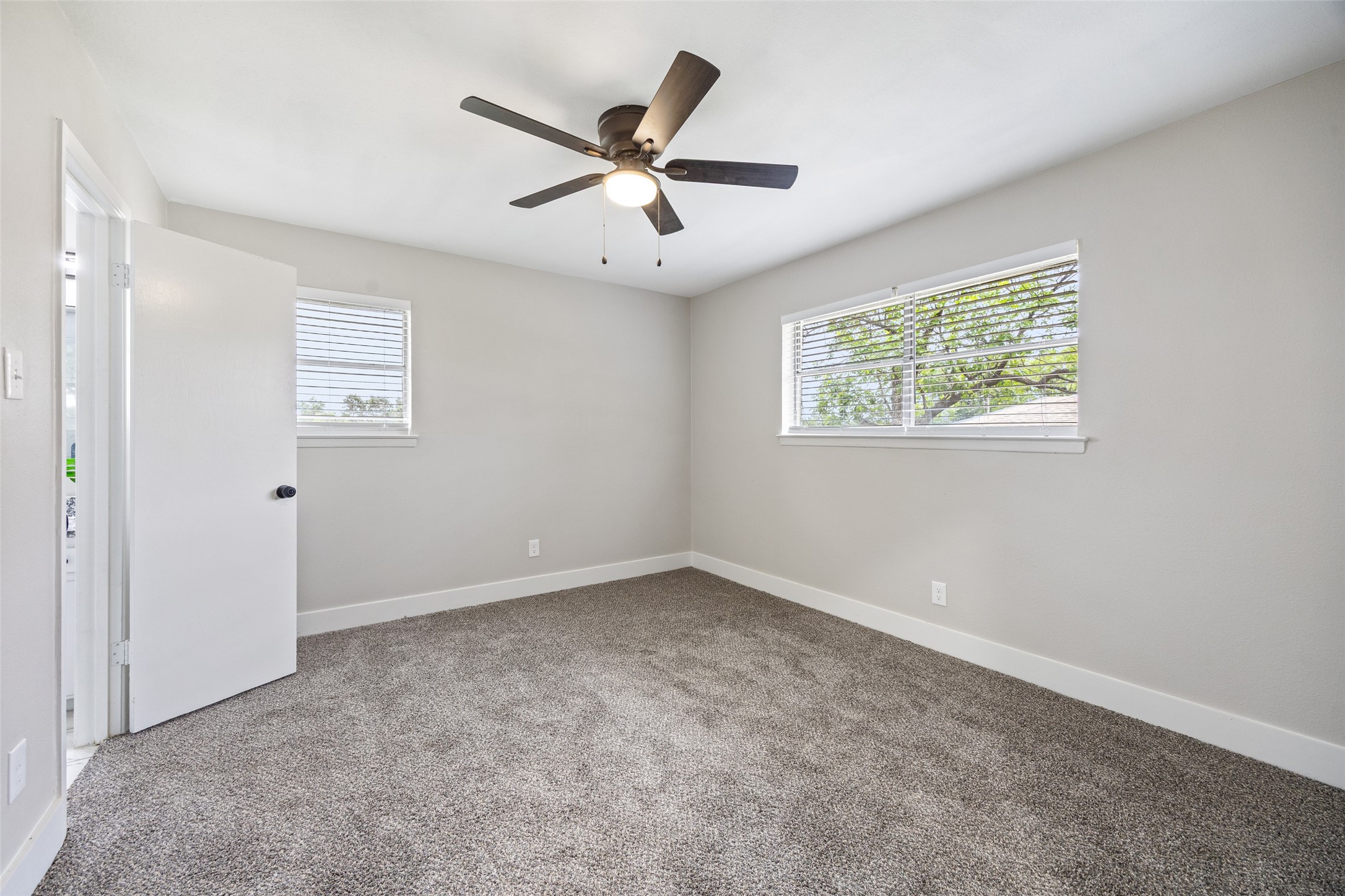 1702 Northcrest Drive Arlington TX 76012
