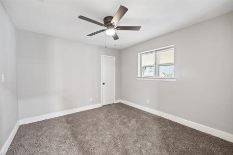 1702 Northcrest Drive Arlington TX 76012