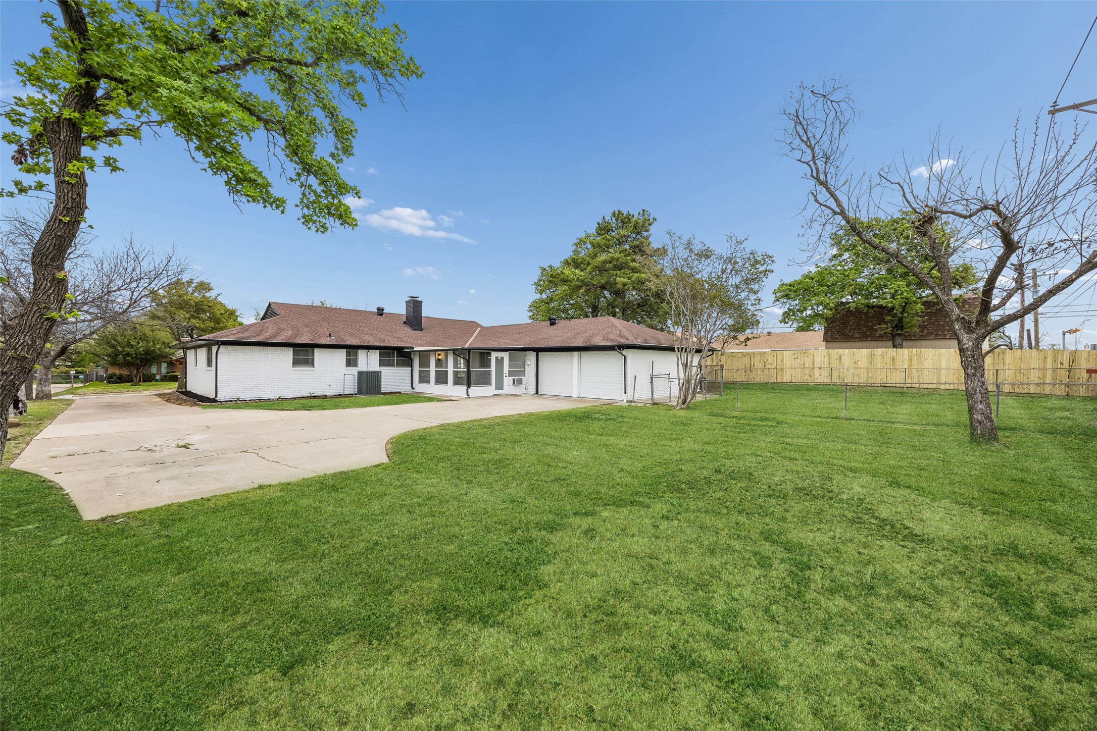 1702 Northcrest Drive Arlington TX 76012