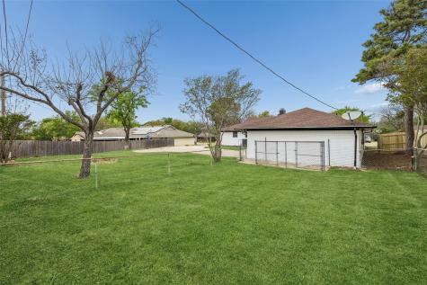 1702 Northcrest Drive Arlington TX 76012