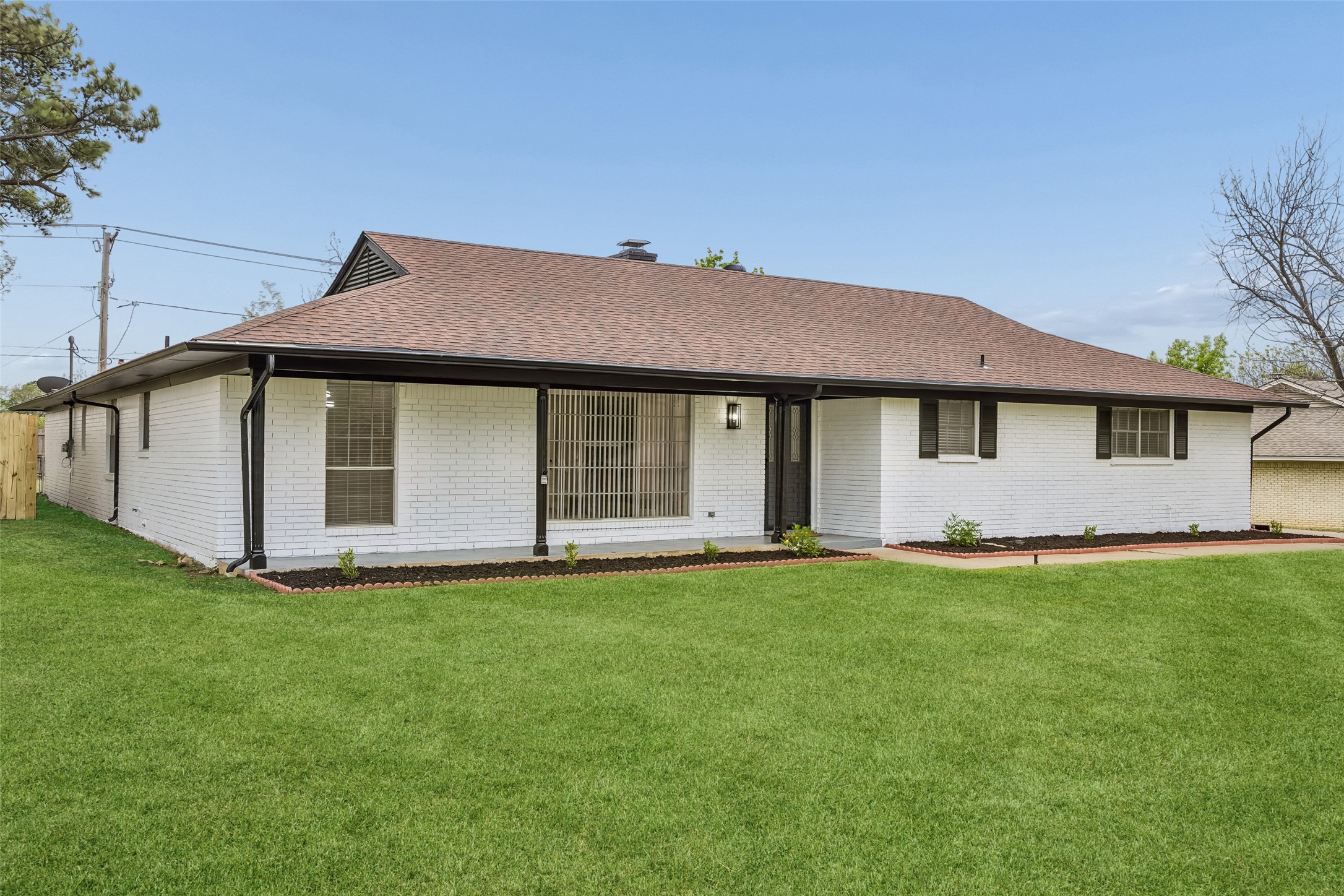 1702 Northcrest Drive Arlington TX 76012