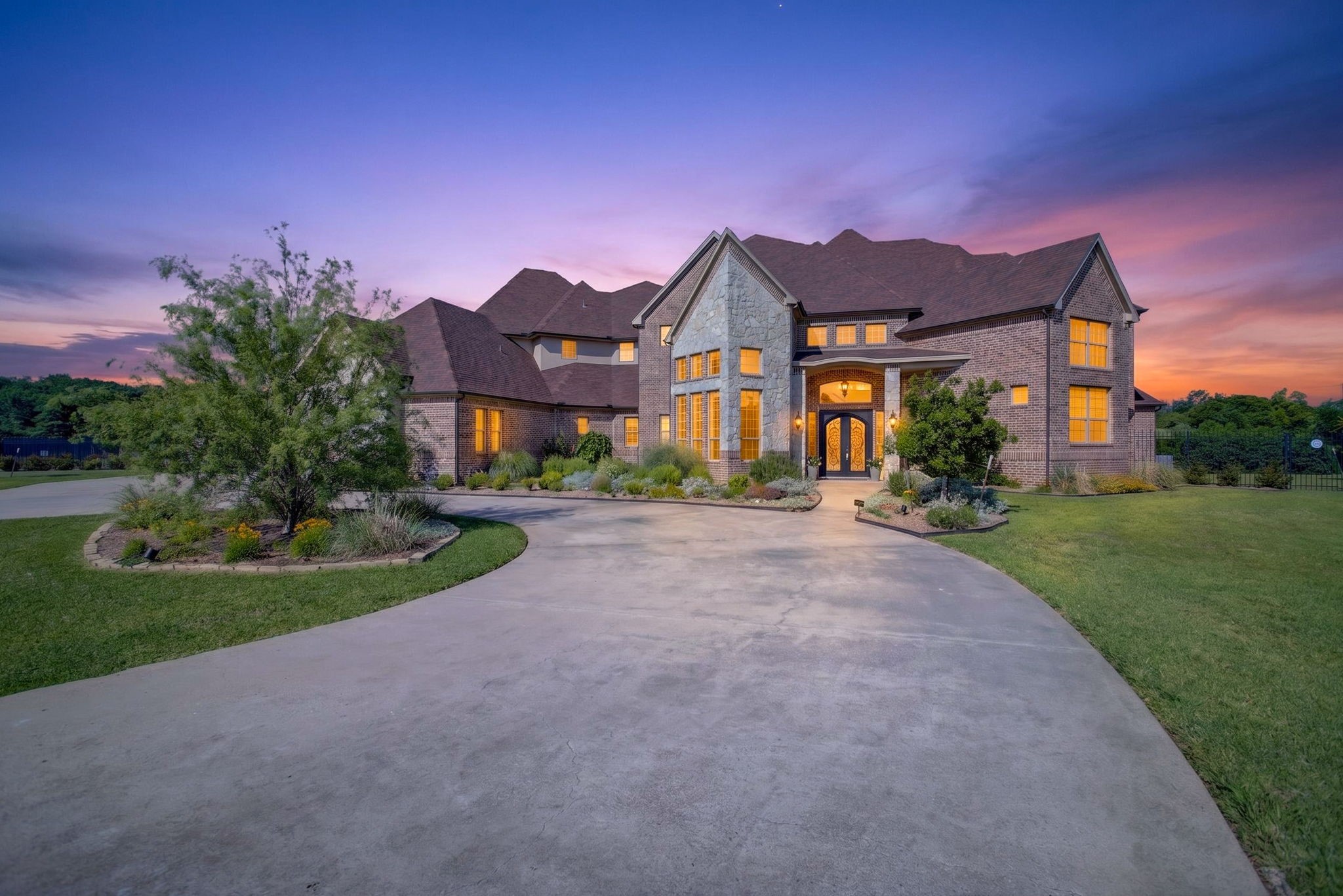 3701 Canyon Pass Trail Burleson TX 76028
