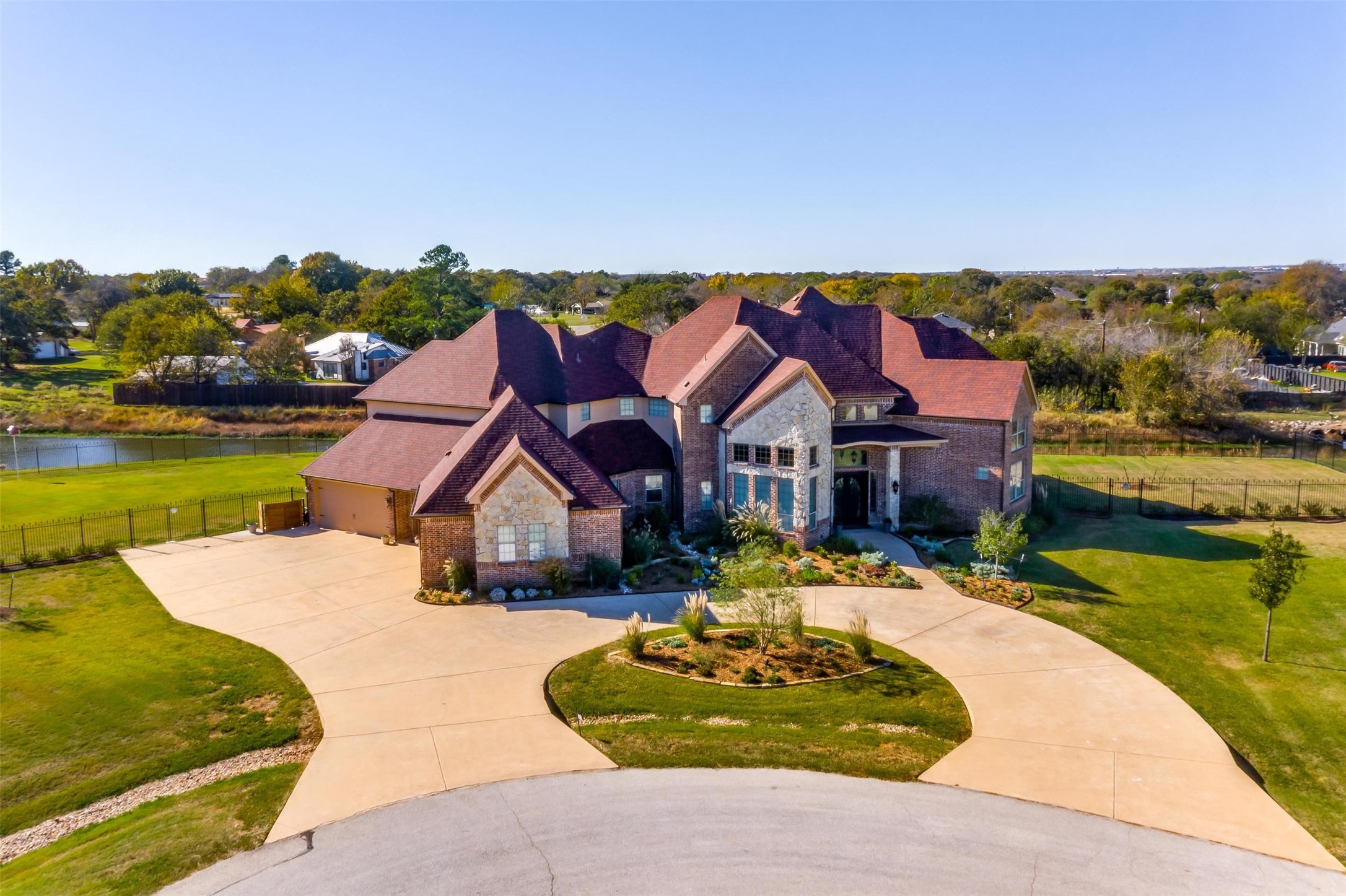 3701 Canyon Pass Trail Burleson TX 76028