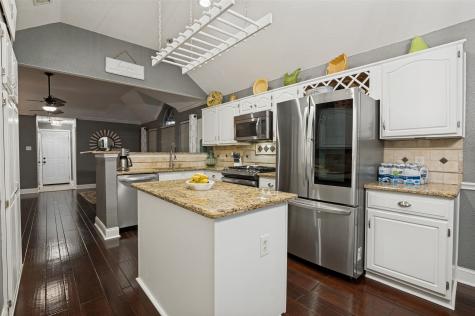 1516 Cripple Creek Court Desoto TX 75115