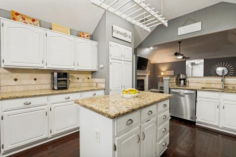 1516 Cripple Creek Court Desoto TX 75115