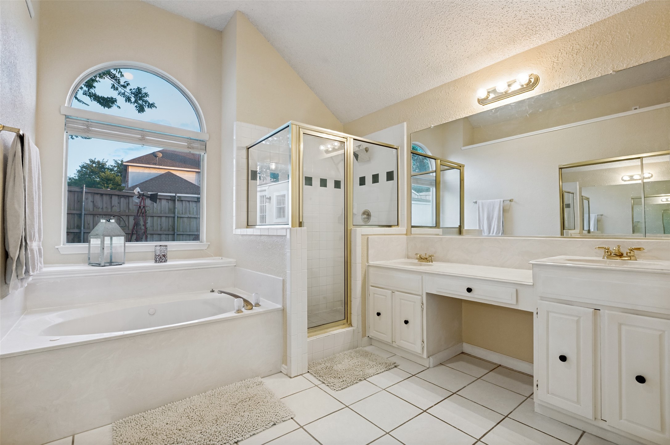 1516 Cripple Creek Court Desoto TX 75115