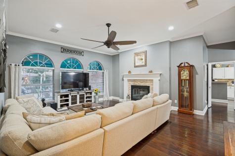 1516 Cripple Creek Court Desoto TX 75115