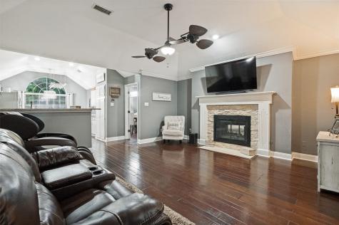 1516 Cripple Creek Court Desoto TX 75115