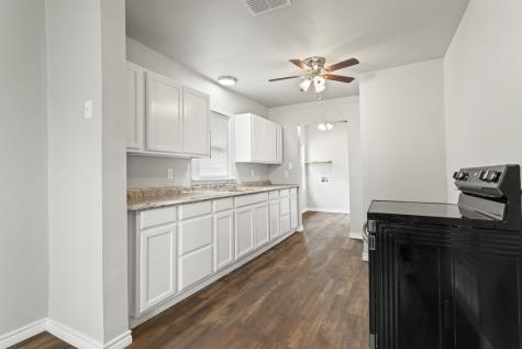 407 W Carnegie Street Winnsboro TX 75494
