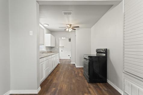 407 W Carnegie Street Winnsboro TX 75494