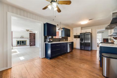 1610 Laurelwood Drive Denton TX 76209