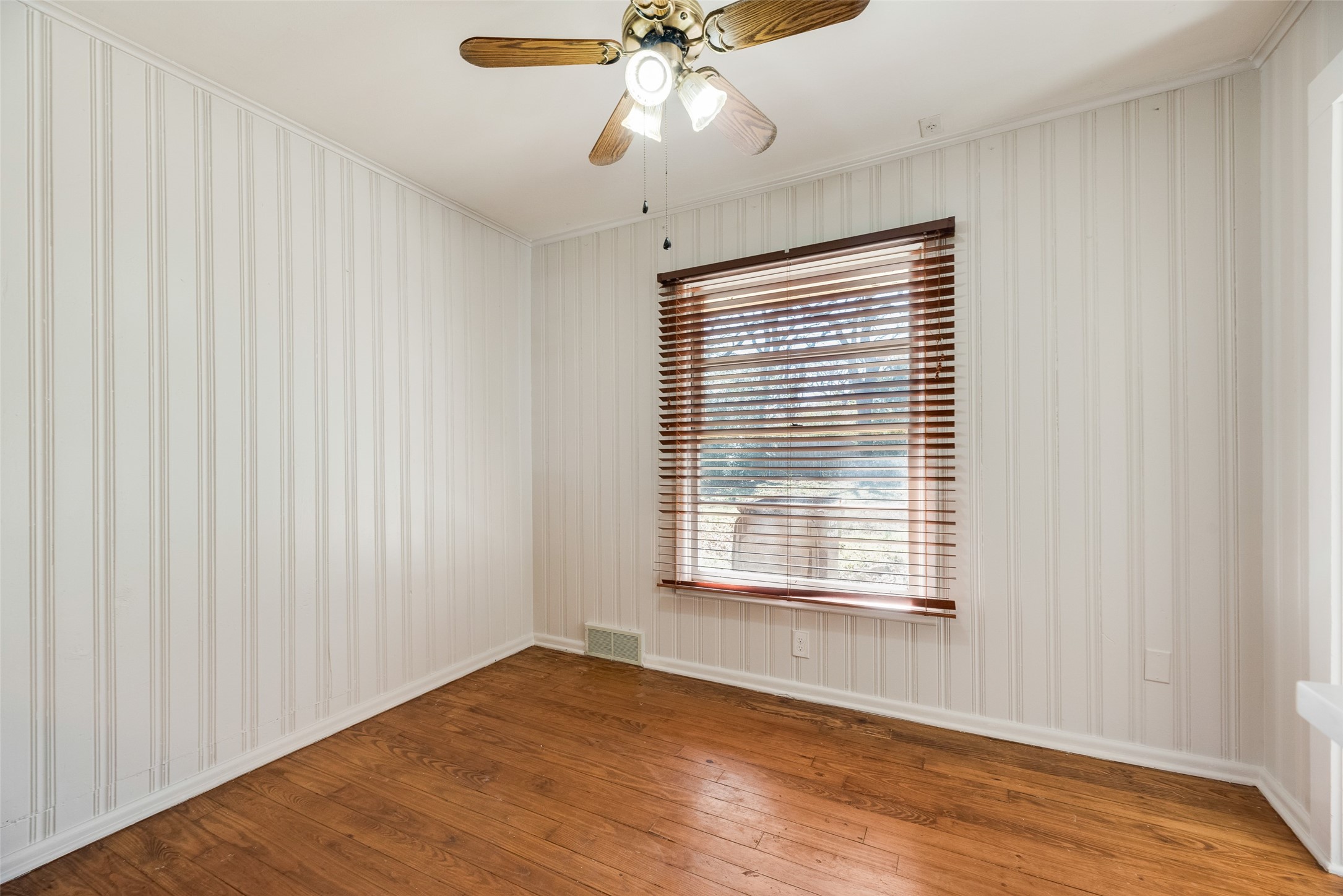 1610 Laurelwood Drive Denton TX 76209