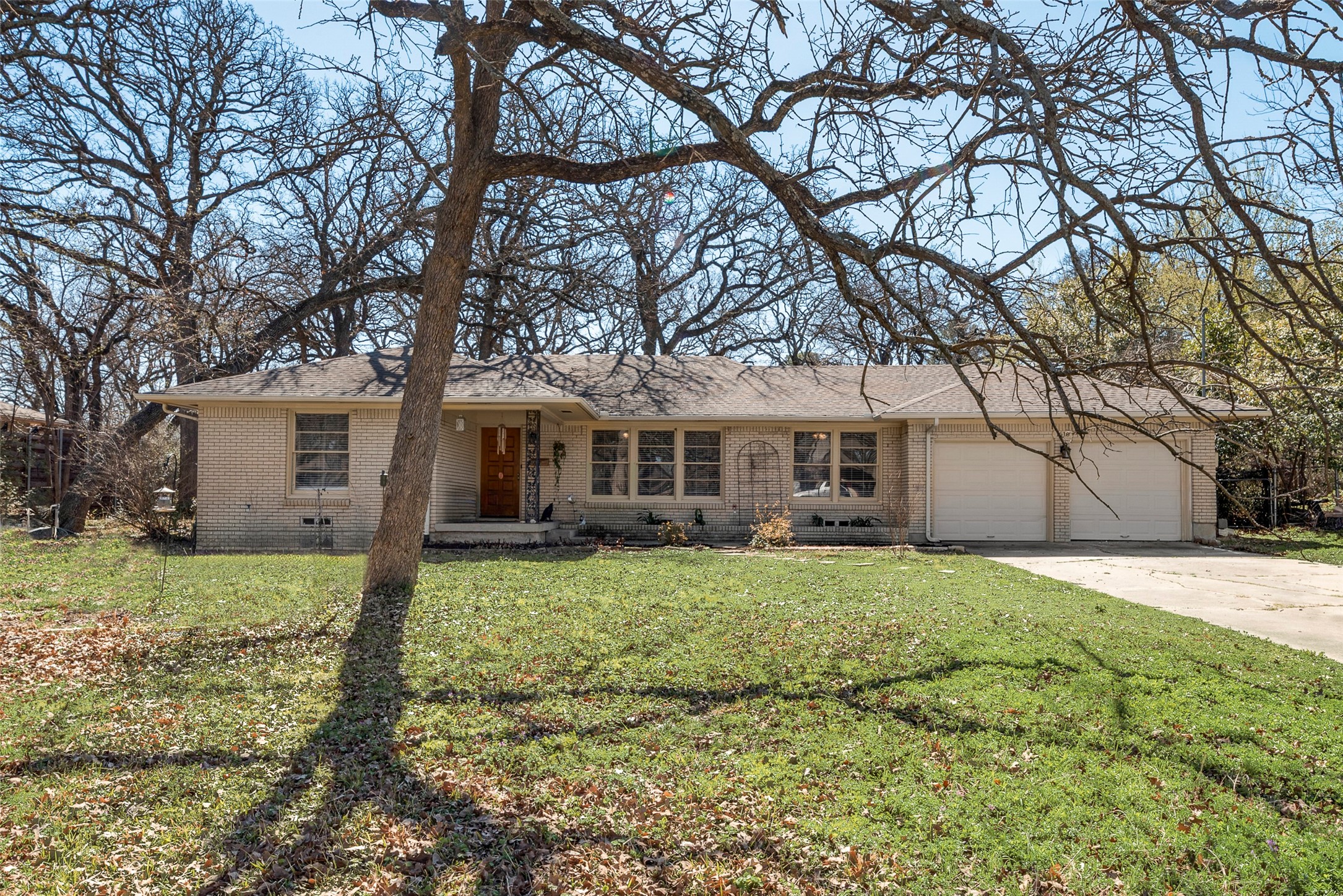 1610 Laurelwood Drive Denton TX 76209