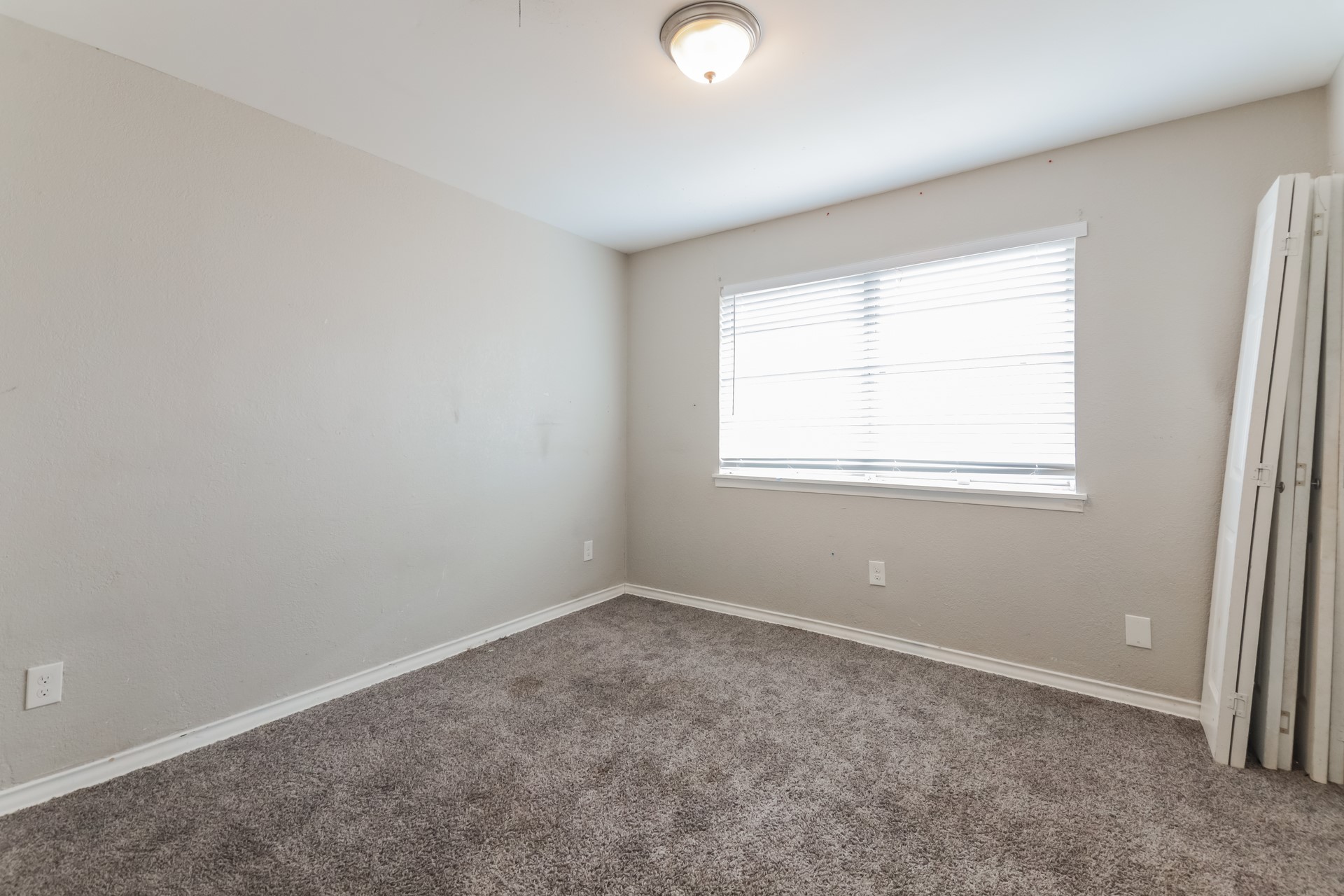 1718 Joan Drive Dallas TX 75217