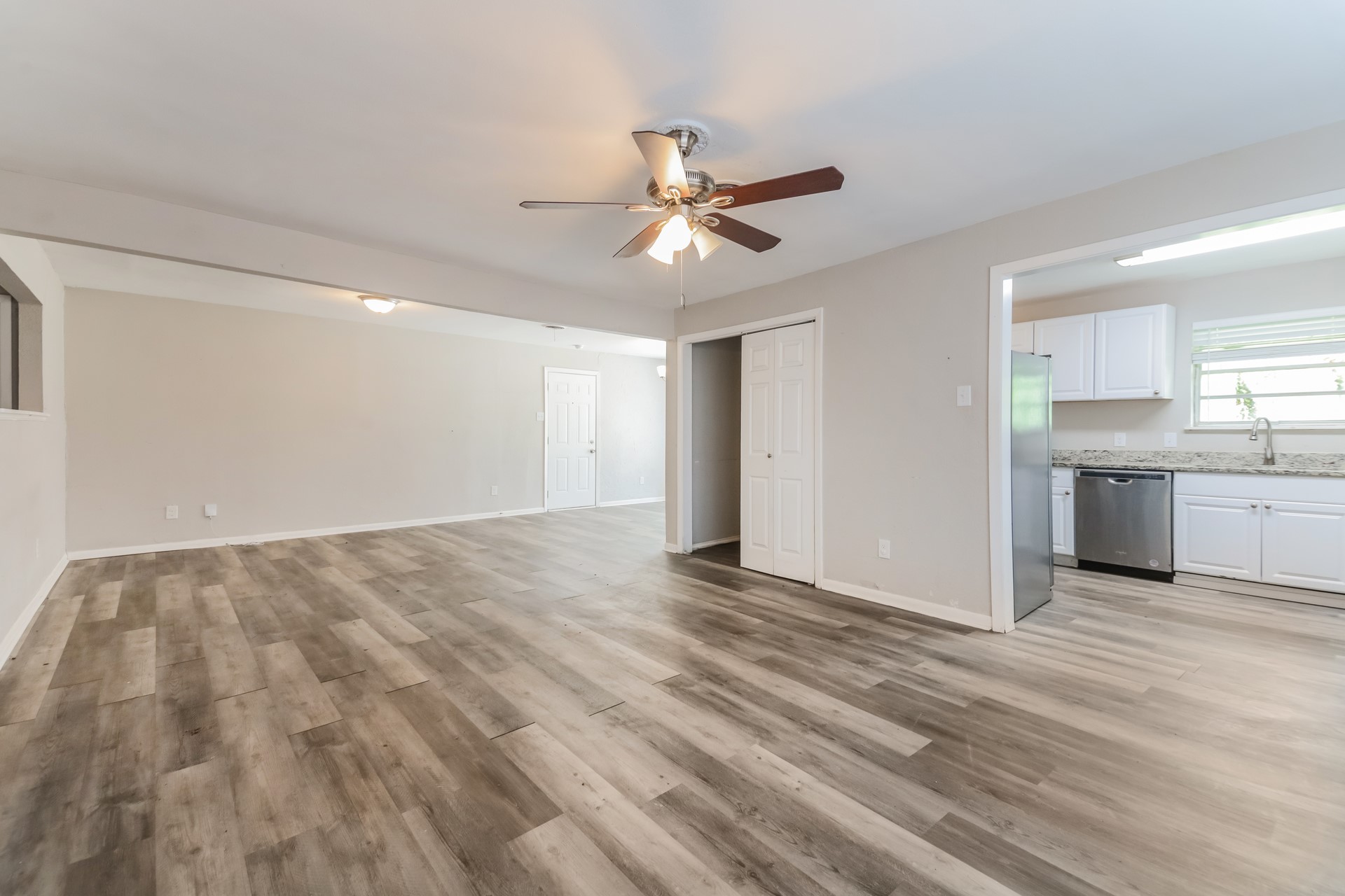 1718 Joan Drive Dallas TX 75217