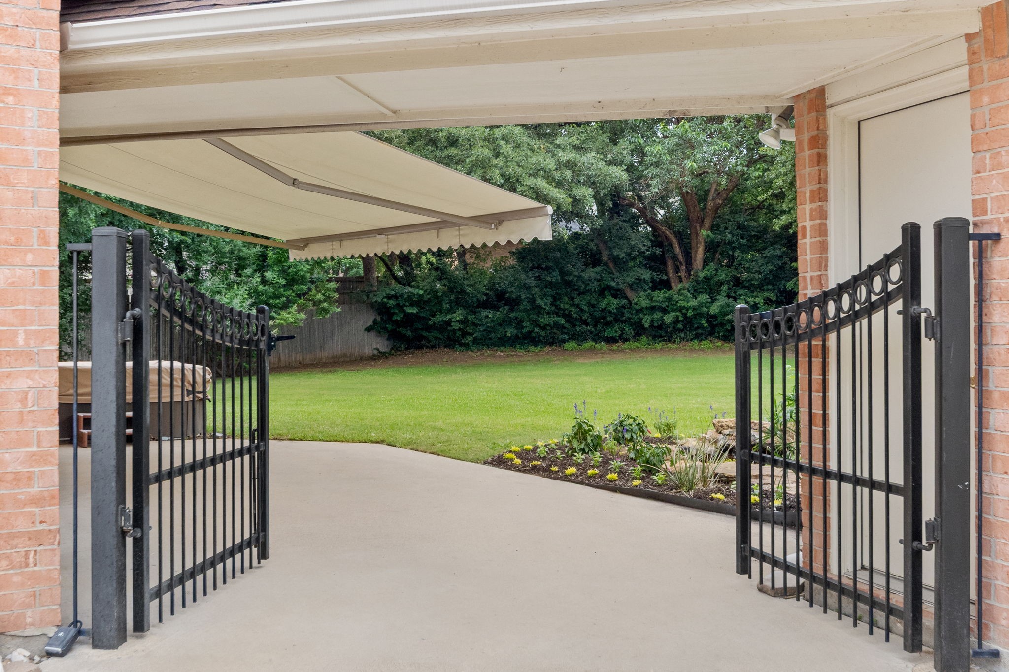 716 Mockingbird Court Crowley TX 76036