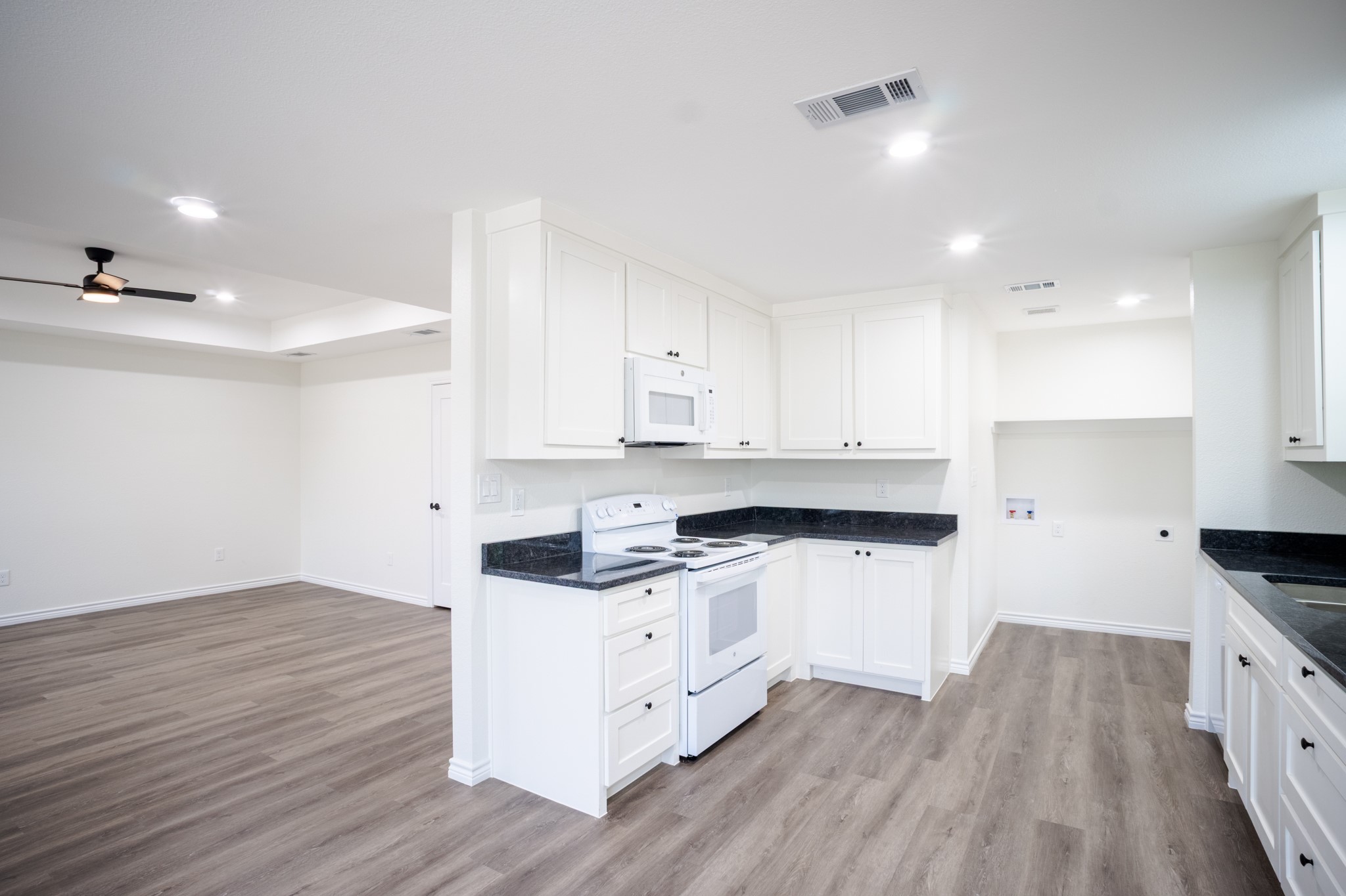 1333 E Palestine Mexia TX 76667