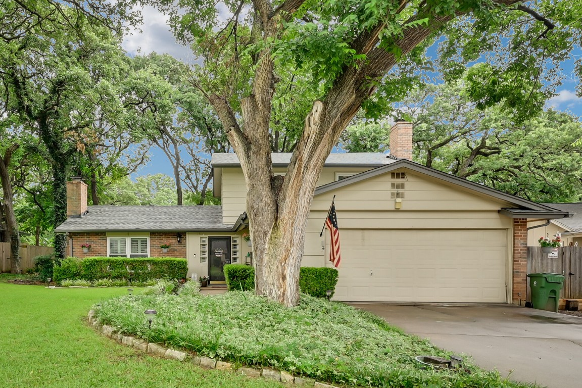 2708 Bellaire Court Arlington TX 76013