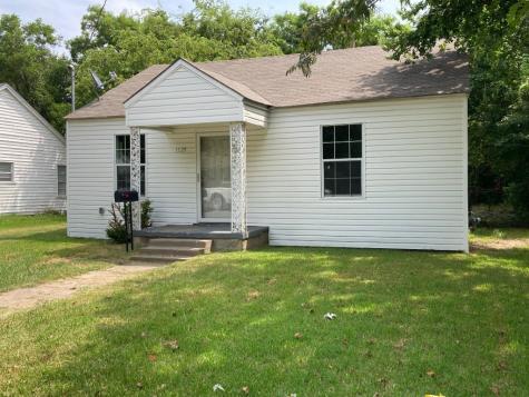 1129 N Lockhart Street Sherman TX 75092