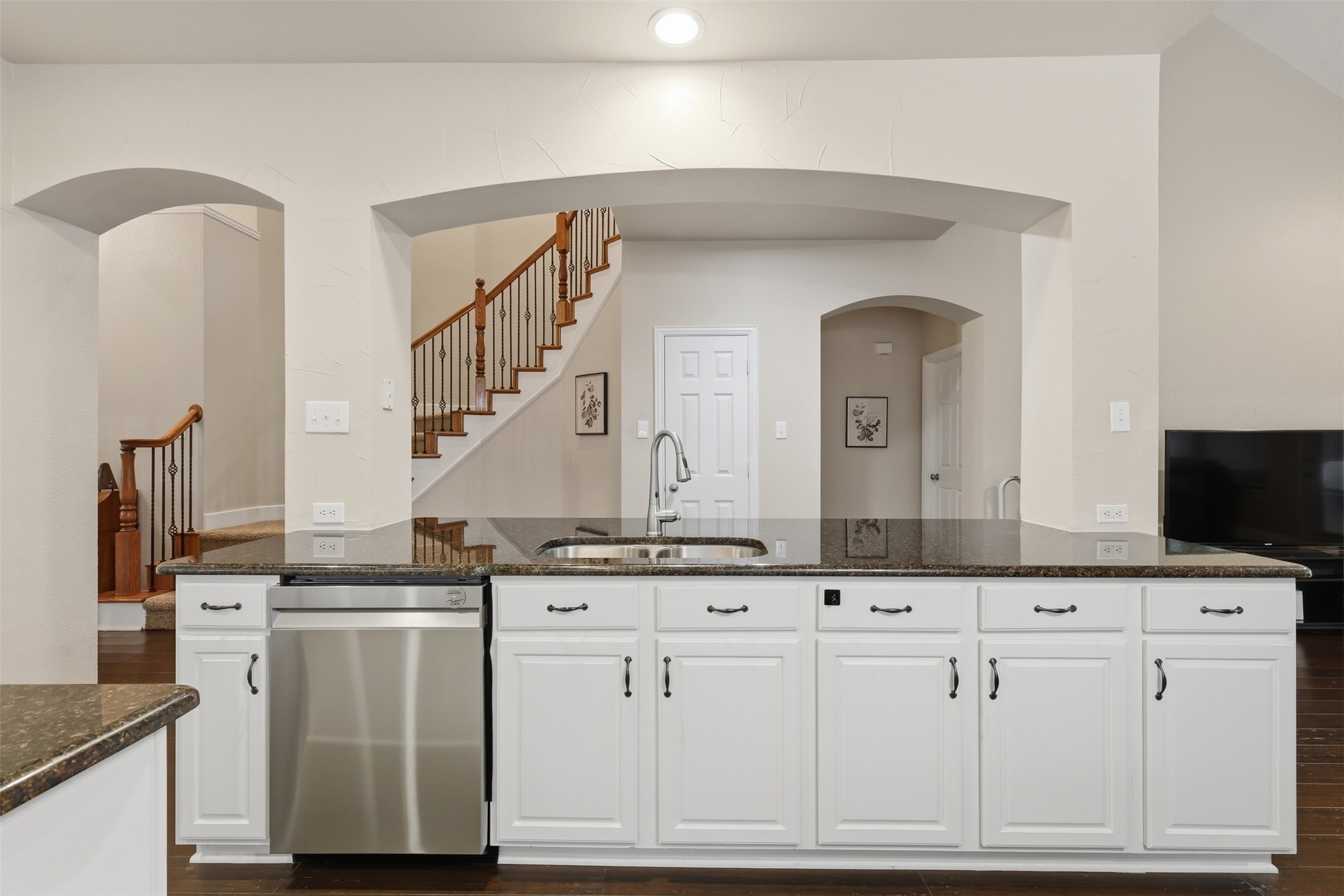 6974 Shoreview Grand Prairie TX 75054