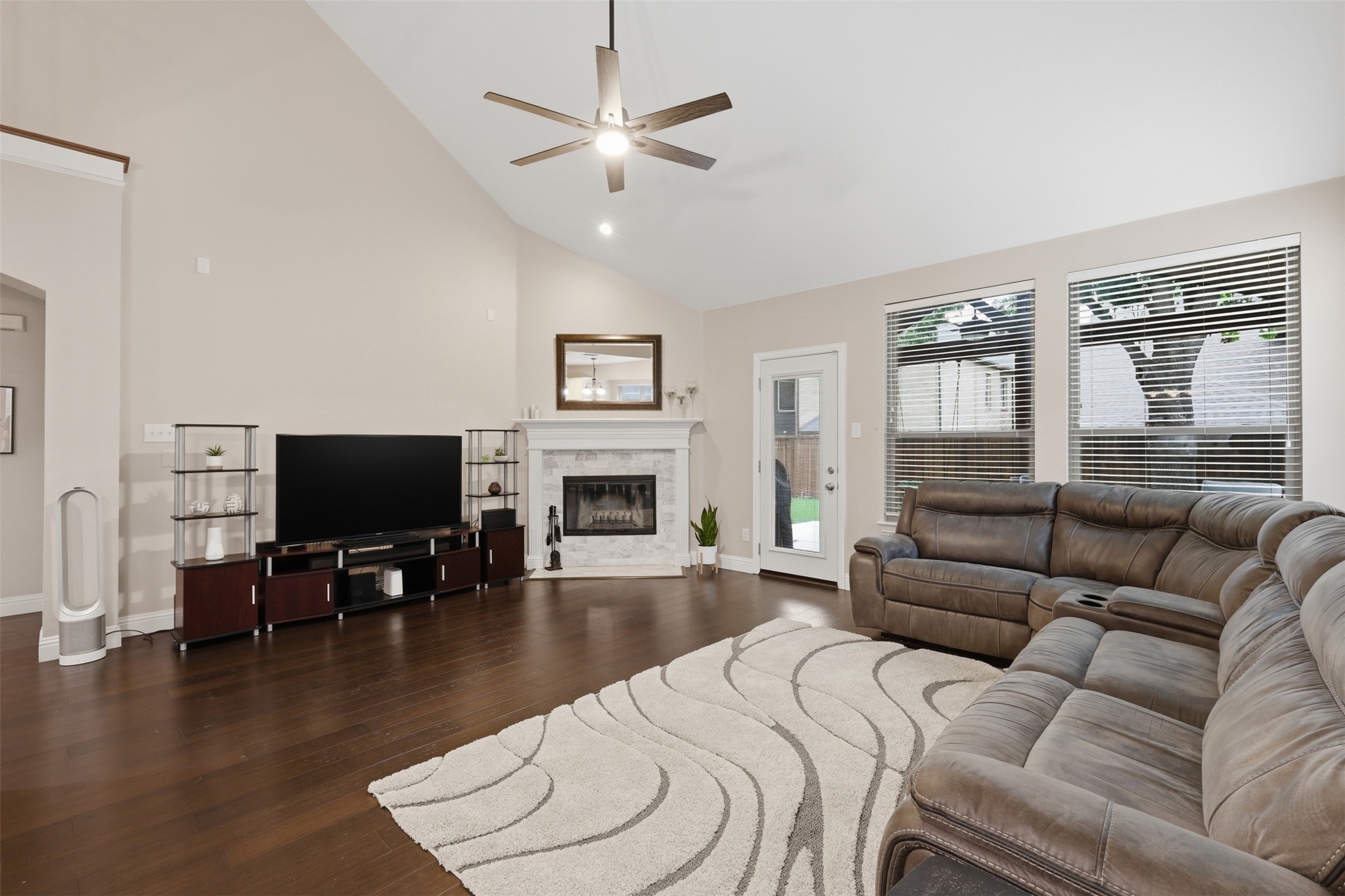 6974 Shoreview Grand Prairie TX 75054