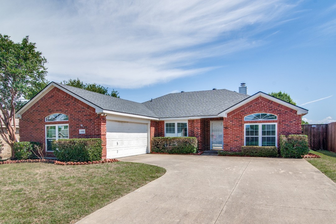 1102 E Oak Street Wylie TX 75098