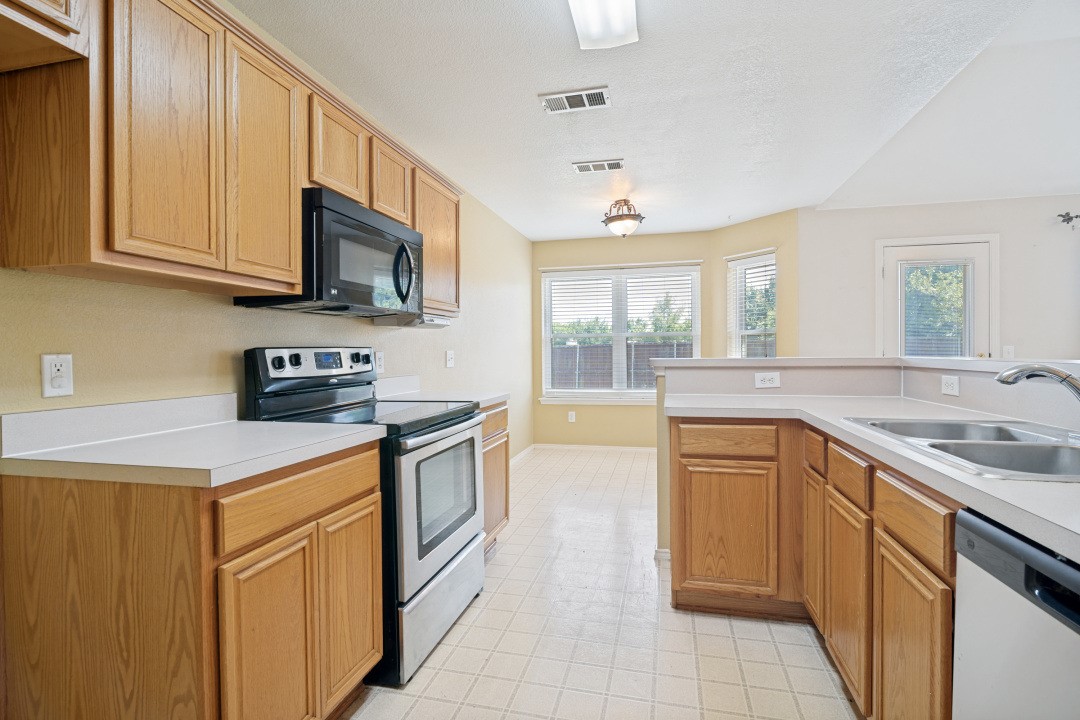 1102 E Oak Street Wylie TX 75098